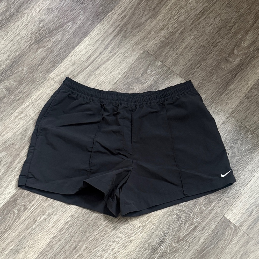 Nike Women's Athletic Black Shorts XL Nylon 4”